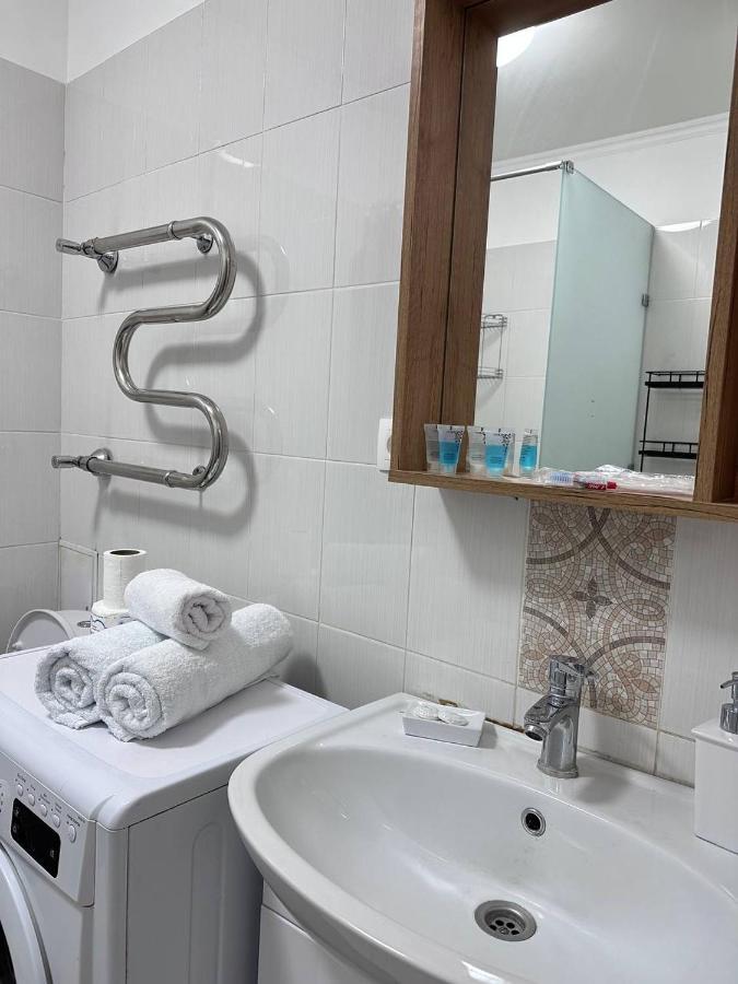 Жк Молодежный В Центре Алматы Almaty Eksteriør bilde